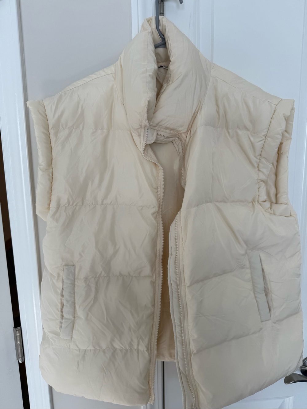 DAVI & DANI Cream Quilted Puffer Vest